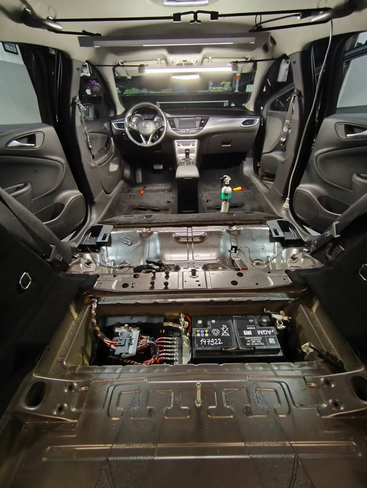 Opel Astra interior after Refresh deep cleaning